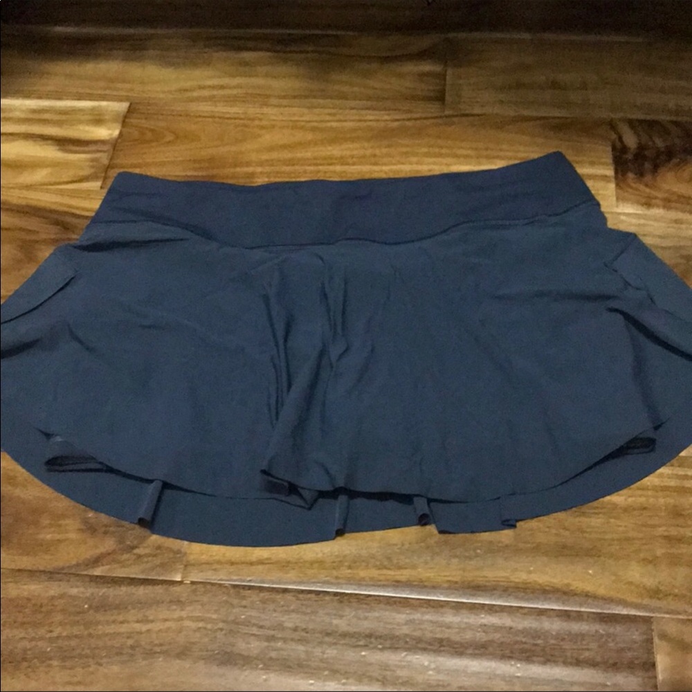 Lululemon quick pace skirt